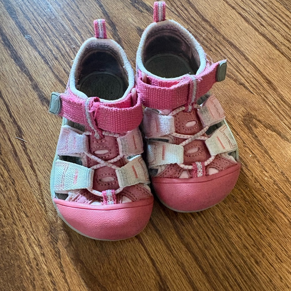 Keen Pink and Cream Sandals with Strap and Rounded Toe